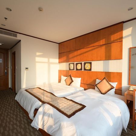 Danang Petro Hotel Zewnętrze zdjęcie