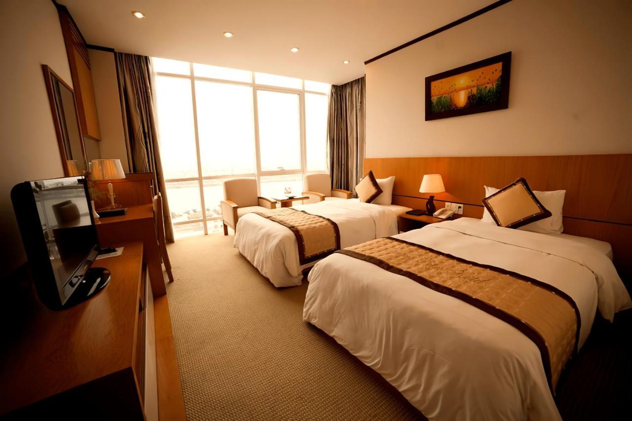 Danang Petro Hotel Zewnętrze zdjęcie