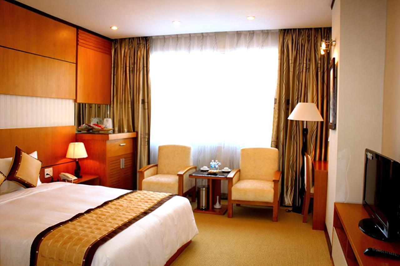 Danang Petro Hotel Zewnętrze zdjęcie